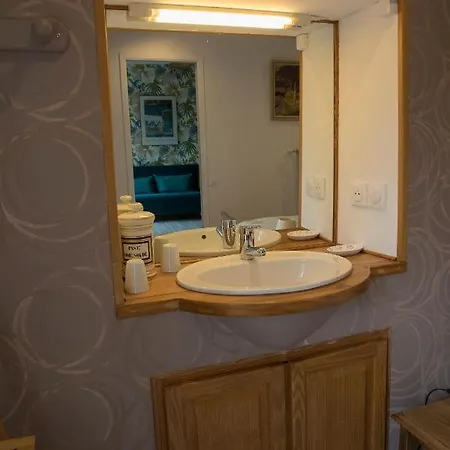 Agreable Logement Independant Avec Veranda Vienne  Extérieur photo
